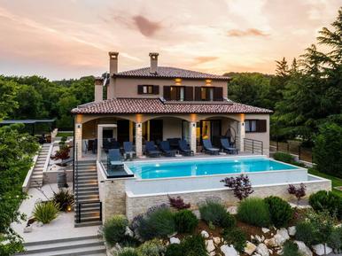 Gemütliches Ferienhaus : Region Ripenda Verbanci für 8 Personen