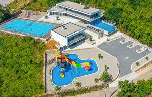 Gemütliches Ferienhaus : Region Grubine für 20 Personen