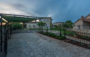 Gemütliches Ferienhaus : Region Barat für 9 Personen