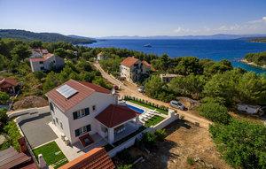 Gemütliches Ferienhaus : Region Milna auf Brac für 8 Personen