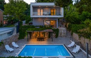 Gemütliches Ferienhaus : Region Posedarje für 8 Personen