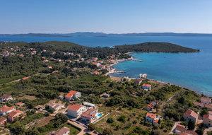 Gemütliches Ferienhaus : Region Ugljan-Batalaza für 14 Personen