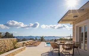 Gemütliches Ferienhaus : Region Zadar für 8 Personen