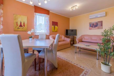  Für 4 Personen: Hübsches Apartment / Ferienwohnung in der Region Dramalj