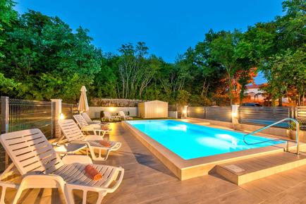 Gemütliches Ferienhaus : Region Grizane für 8 Personen