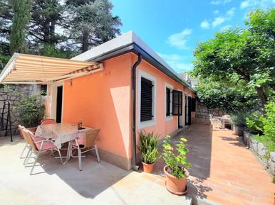 Gemütliches Ferienhaus : Region Krk für 4 Personen