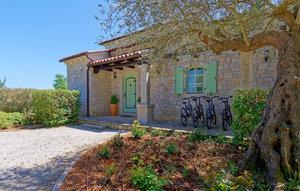 Gemütliches Ferienhaus : Region Barat für 11 Personen