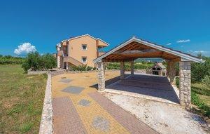 Gemütliches Ferienhaus : Region Pašman für 16 Personen