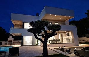 Gemütliches Ferienhaus : Region Rakalj für 6 Personen