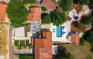 Gemütliches Ferienhaus : Region Sveti Bartul für 7 Personen