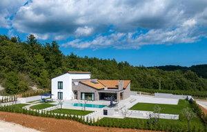 Gemütliches Ferienhaus : Region Mandalencici für 8 Personen