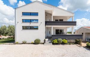 Gemütliches Ferienhaus : Region Sukošan für 6 Personen
