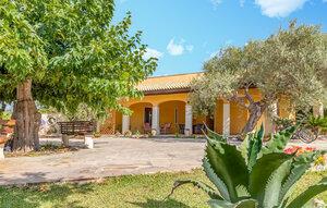 Gemütliches Ferienhaus : Region Santa Maria del Focallo für 5 Personen