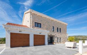  Für 4 Personen: Hübsches Apartment / Ferienwohnung in der Region Rogoznica