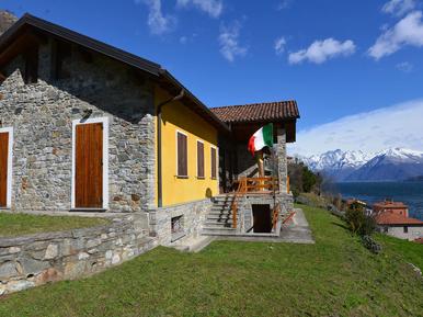 Gemütliches Ferienhaus : Region Musso für 8 Personen