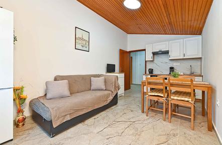  Für 4 Personen: Hübsches Apartment / Ferienwohnung in der Region Rovinjsko Selo