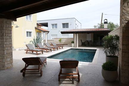  Für 4 Personen: Hübsches Apartment / Ferienwohnung in der Region Porec