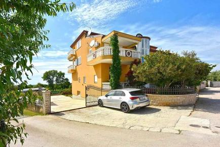  Für 4 Personen: Hübsches Apartment / Ferienwohnung in der Region Galizana