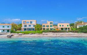 Gemütliches Ferienhaus : Region Cala Bona für 8 Personen