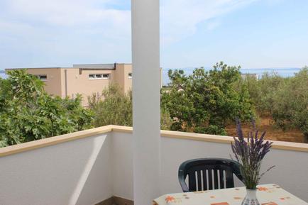  Für 4 Personen: Hübsches Apartment / Ferienwohnung in der Region Privlaka