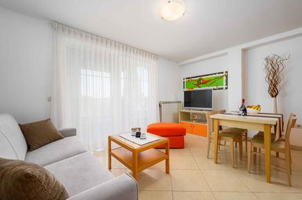  Für 4 Personen: Hübsches Apartment / Ferienwohnung in der Region Umag