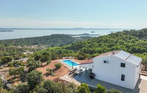 Gemütliches Ferienhaus : Region Zman für 6 Personen