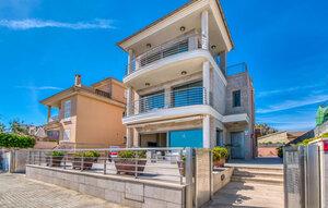Gemütliches Ferienhaus : Region Son Serra De Marina für 8 Personen