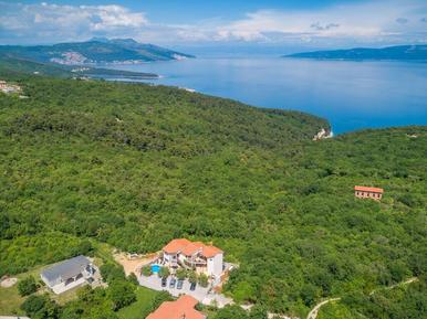 Gemütliches Ferienhaus : Region Drenje für 5 Personen