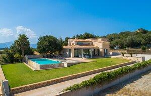 Gemütliches Ferienhaus : Region Santa Margalida für 8 Personen