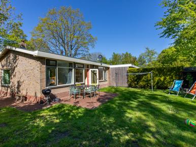 Gemütliches Ferienhaus : Region Oostkapelle für 6 Personen