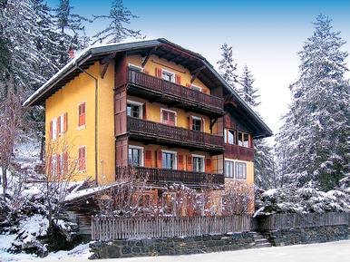 Gemütliches Ferienhaus : Region Crans Montana für 16 Personen