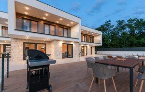 Gemütliches Ferienhaus : Region Kamenmost für 16 Personen