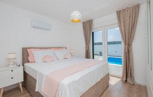 Gemütliches Ferienhaus : Region Split-Dalmatien für 8 Personen