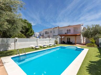 Gemütliches Ferienhaus : Region Miami Platja für 8 Personen