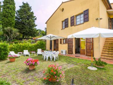 Gemütliches Ferienhaus : Region Castellina Marittima für 17 Personen