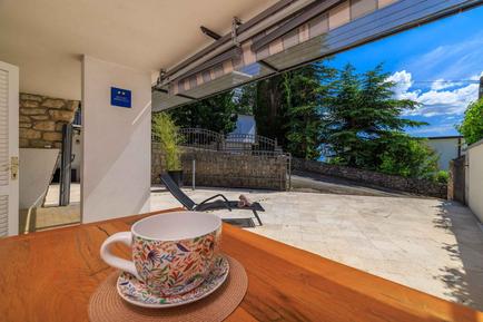  Für 2 Personen: Hübsches Apartment / Ferienwohnung in der Region Dramalj