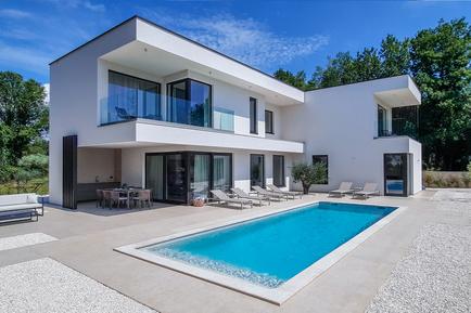 Gemütliches Ferienhaus : Region Funtana für 6 Personen