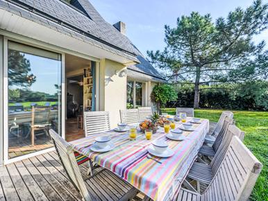 Gemütliches Ferienhaus : Region Saint-Philibert für 10 Personen