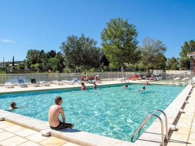 Für 6 Personen: Hübsches Apartment / Ferienwohnung in der Region Saint-Saturnin-les-Avignon