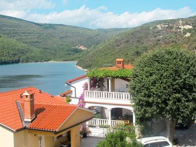  Für 4 Personen: Hübsches Apartment / Ferienwohnung in der Region Duga Luka