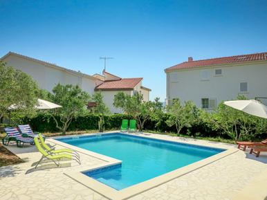  Für 4 Personen: Hübsches Apartment / Ferienwohnung in der Region Dalmatien