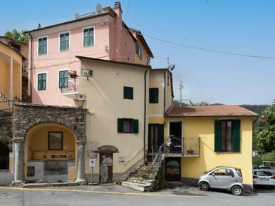 Gemütliches Ferienhaus : Region Valloria für 4 Personen