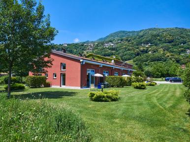 Gemütliches Ferienhaus : Region Dongo für 4 Personen
