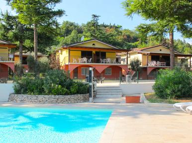 Gemütliches Ferienhaus : Region Villaggio Sanghen für 4 Personen