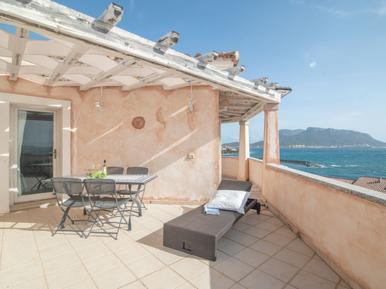  Für 4 Personen: Hübsches Apartment / Ferienwohnung in der Region Sardinien