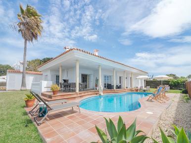 Gemütliches Ferienhaus : Region Menorca für 8 Personen