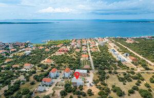 Gemütliches Ferienhaus : Region Mandre für 12 Personen