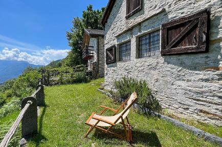 Gemütliches Ferienhaus : Region Brione sopra Minusio für 4 Personen