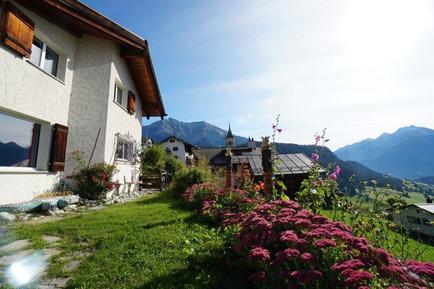 Gemütliches Ferienhaus : Region Graubünden für 9 Personen