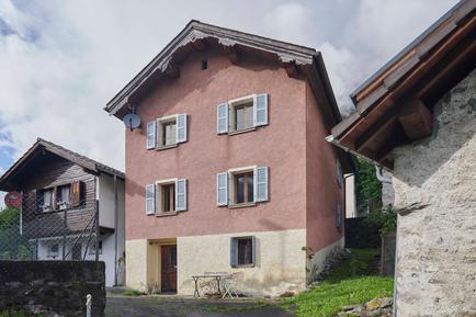 Gemütliches Ferienhaus : Region Graubünden für 9 Personen